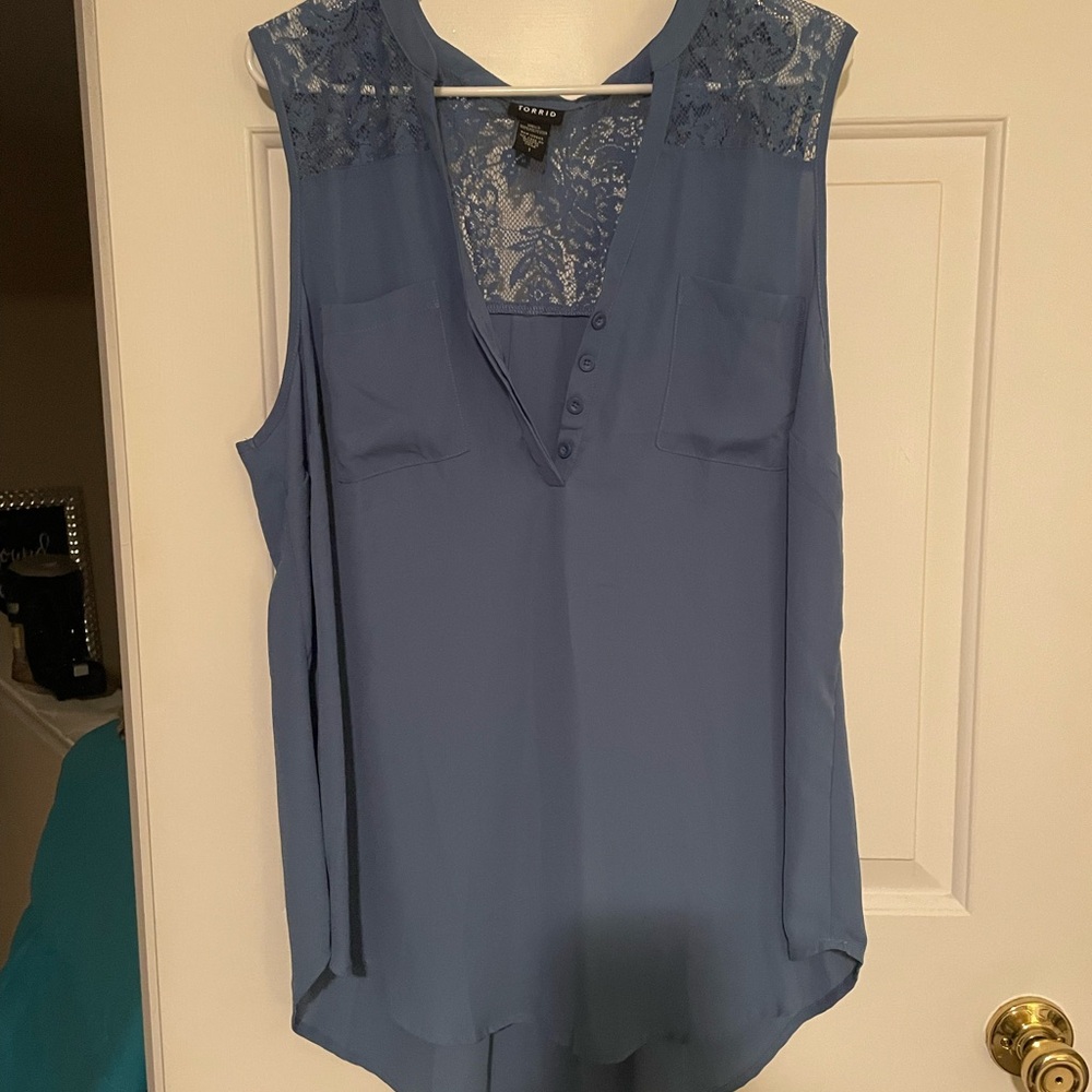 Torrid 1 Blue Lace Detail Women's Top